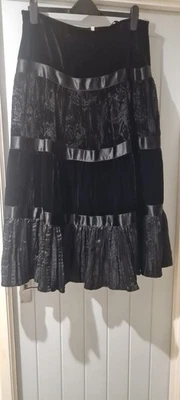 Dresses Unlimited Black Velvet Skirt Size UK 18 - Image 1 of 4