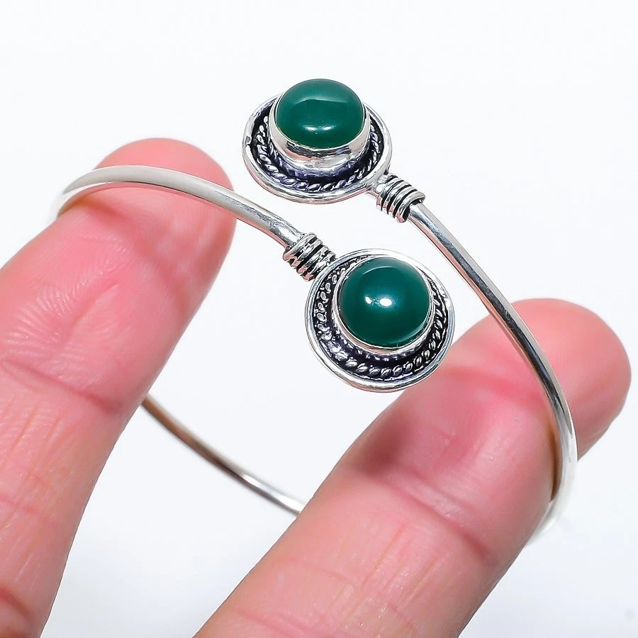 Brazalete ajustable de plata de ley 925 hecha a mano con piedras preciosas de ónix verde Foto 1 de 1