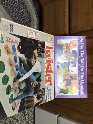 复古 TWISTER Fun Game Night 1966 Milton Bradley 1967 年针尾驴 批量 — 第 1/4 张图片