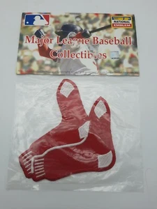 MLB Boston Medias Rojas Calcetines 3.5" Hierro Sobre Parche Bordado NUEVO - Imagen 1 de 2