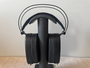 Dan Clark Audio (DCA) E3 Closed Back Planar Magnetic Headphones - Picture 1 of 9