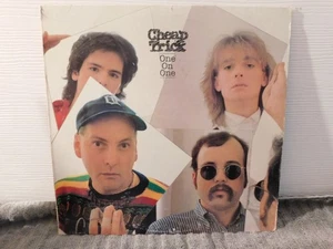 CHEAP TRICK / ONE ON ONE 33 RPM LP 1982 CBS EPIC - Picture 1 of 3