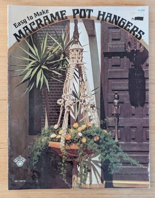 Easy To Make Macrame Pot Hangers Vintage Pattern Booklet - Image 1 of 2