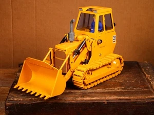 NZG Caterpillar Cat 941 Kettenlader M. Regusci & Co. Locarno Werbemodell 1:24 - Bild 1 von 6