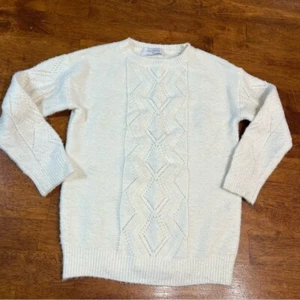Sweethoney white cream ivory slightly fuzzy sweater size 8 - Picture 1 of 3