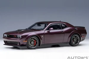 2022 DODGE CHALLENGER R/T SCAT PACK WIDEBODY HELLRAISIN PLUM 1:18 AUTOart 71771 - Picture 1 of 20