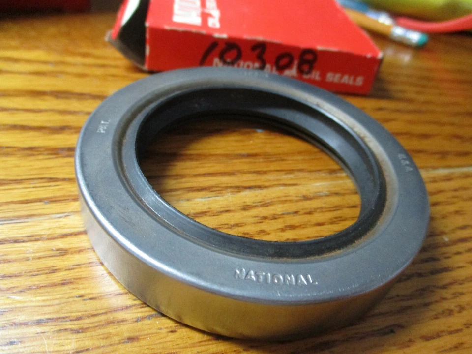 1948 49 50 51 52 53-66 + DODGE TRUCK W100 thru W300 + Transfer Case Seal + NOS - Imagem 1 de 1