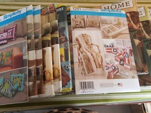 Simplicity Pattern Home Decorating Pillows Throws Table Runners Blankets EACH - Picture 1 of 17