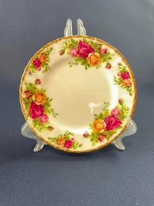 Mid-Century Royal Albert Bone China bread butter plate OLD COUNTRY ROSES c.1962 - Picture 1 of 5