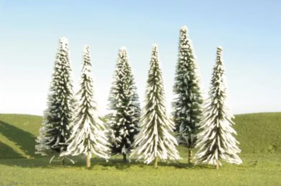 Bachmann SceneScapes 32102 Pine Trees with Snow 3-5" (9 Pack) - Image 1 of 1