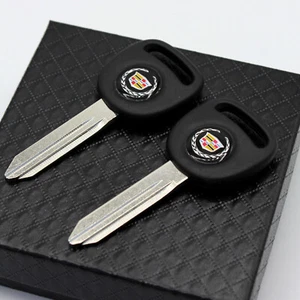 PAIR OF 2 CADILLAC ESCALADE LOGO KEY BLANK TAHOE YUKON 2002 2003 2004 2005 2006 - Picture 1 of 3