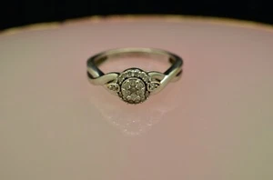 10k White Gold diamond cluster design ring band size 5.5 - Picture 1 of 6