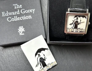 VINTAGE NEW EDWARD GOREY COLLECTION GASHLYCRUMB TINIES WATCH IN ORIGINAL BOX M9 - Picture 1 of 21