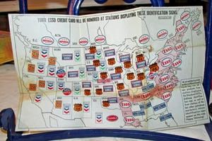 POCKET MAP 1941 ESSO STATIONS HONORING CREDIT CARD UNITED STATES, 6.5 X 10.5" - Picture 1 of 3