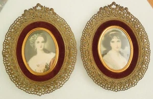 Antique PAIR Of Cameo Creation Glass Victorian Print In Velvet And Oval Frame - Picture 1 of 2