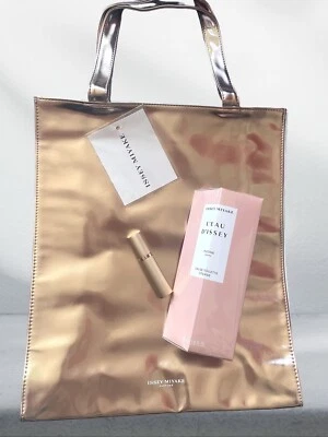 Atomizador de mano Issey Miyake Peonía con oro rosa Foto 1 de 3