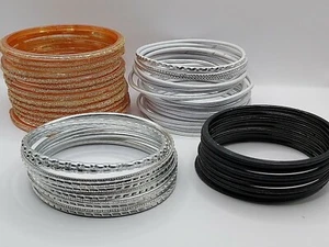 Lot of 84 bracelets - Picture 1 of 5