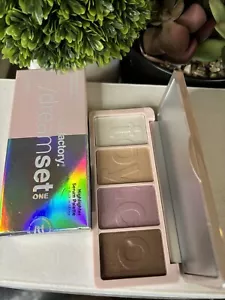 Toy Factory Dreamset One Highlighter Serum Palette 4 Shade Mirrored Compact NIB - Picture 1 of 2