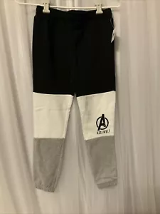 Disney Parks Marvel Avengers Jogginghose Kinder Größe 5/6 Neu mit Etikett - Bild 1 von 11