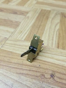 MCS 3233 Receiver Toggle Switch - Picture 1 of 3