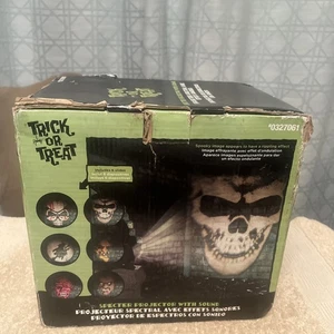 Gemmy Trick or Treat Specter Projector w/sound 6 slides retired 2011 Brand new - Picture 1 of 3