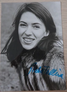 Autografo attrice tedesca doppiatrice Giulia Follina (124165) - Foto 1 di 3