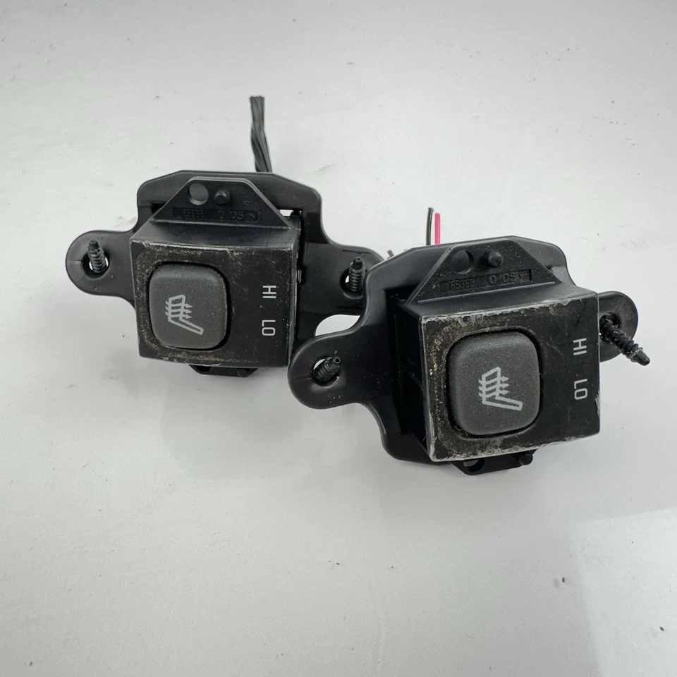 2003 2004 - 2006 凯迪拉克凯雷德后控制加热座椅开关套件 LH 和右手 — 第 1/4 张图片