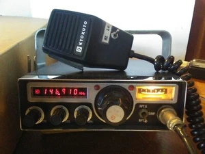 Transceptor FM KDK VHF de colección modelo FM144-10SXRII con codificador PL, manuales, caja - Imagen 1 de 23