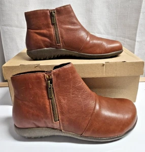 NAOT Boots Wanaka Ankle Booties chestnut Leather Double Zippers 40 /L 9 - Picture 1 of 11
