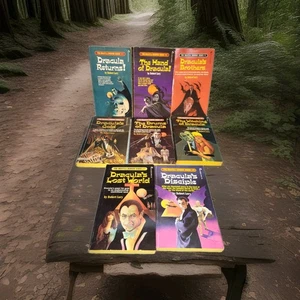 THE DRACULA HORROR SERIES BOOK LOT (8) 1-8 -PINNACLE 1973-1975- VG - Picture 1 of 10