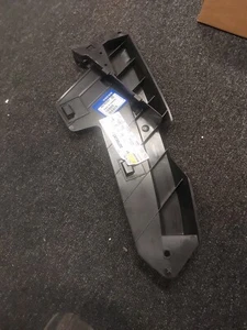 SUPPORTO PARAURTI ANTERIORE SINISTRO OEM VOLVO XC70 P24 30796387 ORIGINALE VOLVO XC70 P24 - Foto 1 di 1