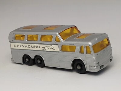 Vintage 1967 Lesney Matchbox 66 Greyhound Coach Bus Regular Wheel MINT - Image 1 of 4