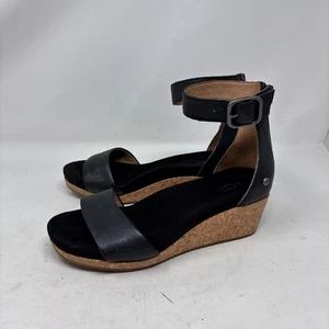 UGG Damen-Sandalen Größe 7 schwarz Leder Knöchelriemen Kork Keilabsatz Reißverschluss hinten - Bild 1 von 13