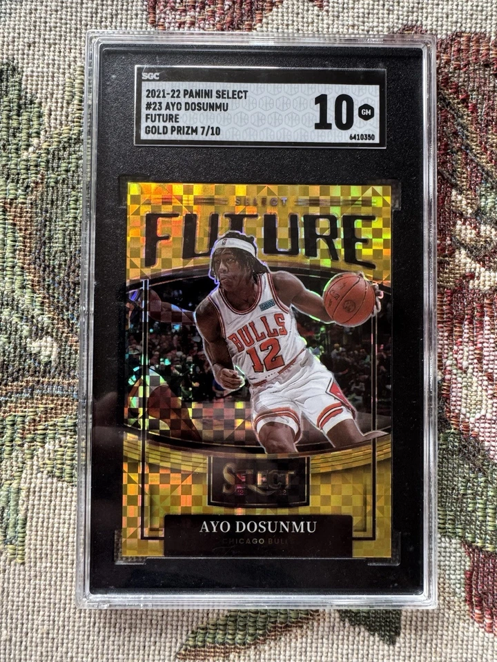 2021-22 Panini Select Ayo Dosunmu Future Gold Prizm /10 SGC 10 RC Pop 1 - Image 1 of 2