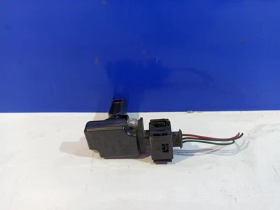 Saab 9-3 Ver1 2003 Petrol MAF mass air flow meter sensor 12788131 BPR21856 - Image 1 of 4