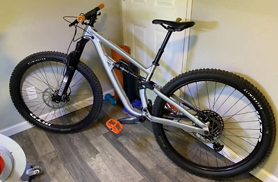 2024 Salsa Blackthorn - Small, Aluminum Alloy, Full Suspension - Image 1 of 4