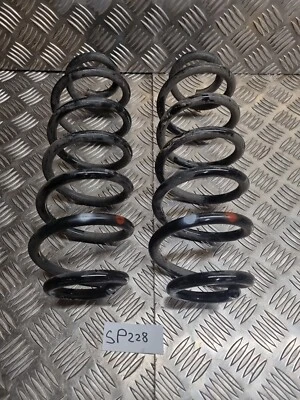 Toyota Corolla 2021 híbrido 1,8 gasolina muelles helicoidales par trasero  Foto 1 de 4