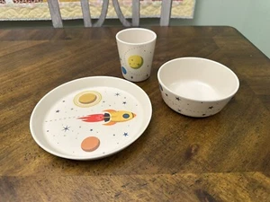 Pillowfort Children Dinnerware Plate & Bowl Cup Rocket Ship Planets Space Set - Picture 1 of 3