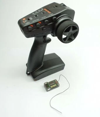 Spektrum Fernsteuerung DX3 3-Kanal mit SR6110AT 6-Kanal DSMR/DSMS Empfänger HOC® - Bild 1 von 2