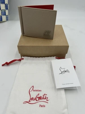 Carteira masculina Christian Louboutin couro de bezerro logotipo CL feita na Itália - Imagem 1 de 4