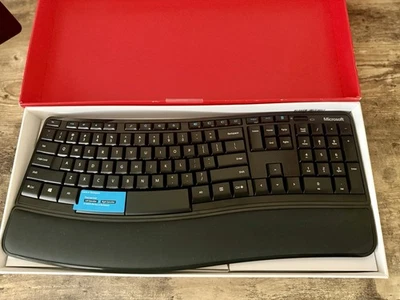 Microsoft Sculpt Comfort V4S-00001 Wireless Keyboard Model 1531 - Image 1 of 4