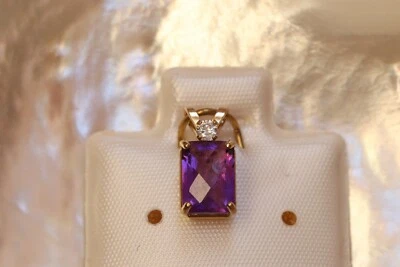 Exclusiver Amethyst & Diamant Anhänger - 1,0 ct. - 10 Kt. Gold 417 - Smaragd Cut - Bild 1 von 3