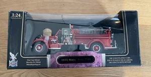 1935 Mack Type 75BX Fire Truck Road Signature New with Box 1:24 Scale - Picture 1 of 13