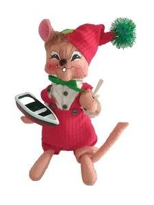 Vintage ANNALEE 2009 CHRISTMAS WORKSHOP 6" Mouse Painting A Boat Doll - Picture 1 of 8