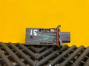 JAGUAR F PACE X761 PETROL MAF MASS AIR FLOW SENSOR METER H4P3-12B579-AA - Picture 1 of 5