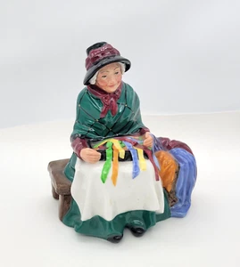 Figurina Royal Doulton seta e nastri HN2017 vintage - colori vivaci come nuova - Foto 1 di 9
