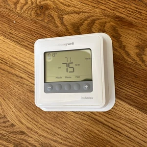 Honeywell Home ProSeries TH4210U2002 Programmable T4 Pro Thermostat - Picture 1 of 7
