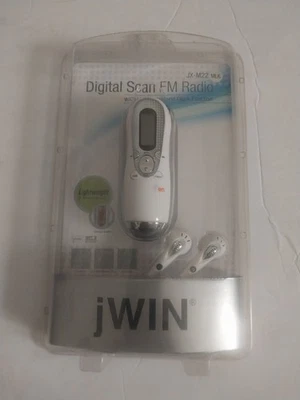 JWIN Radio FM Escaneo Digital, Pantalla LCD y Función Reloj (2006) Blanco Foto 1 de 2