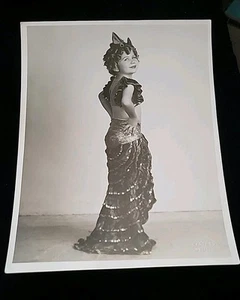SHIRLEY TEMPLE VINTAGE ORGINIAL MOVIE PHOTO 1930s 8x10 Eastern Studios #777 - Picture 1 of 3