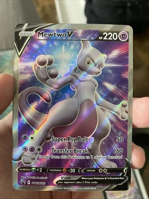 Mewtwo V SWSH229 SWSH: Sword & Shield Promo Cards Holo - Image 1 of 2
